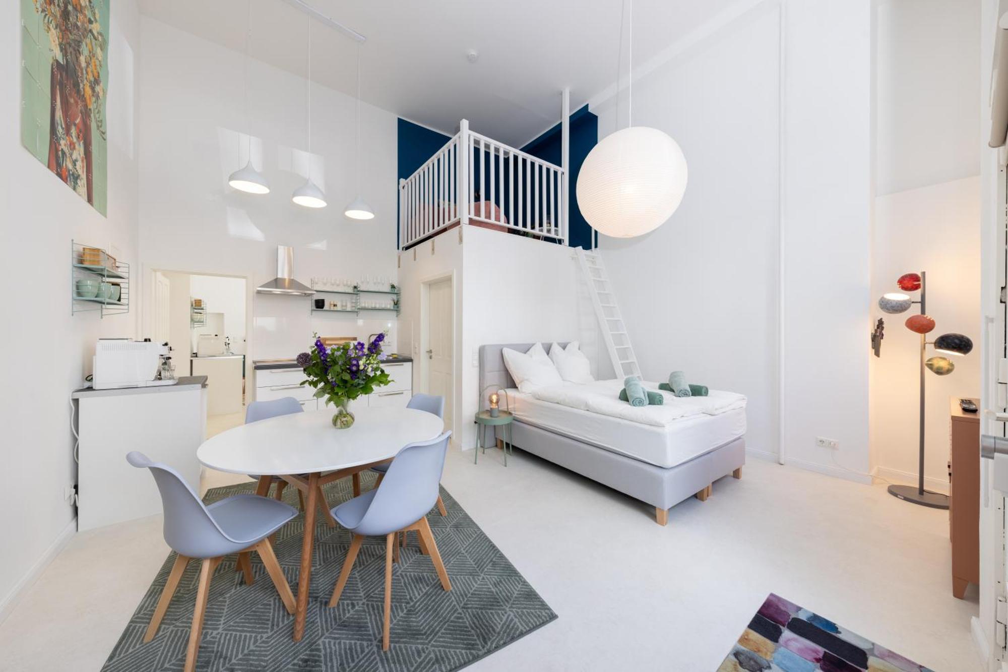 Great 2-room Loft With 2 Bathrooms And 2 Kitchen Appartamento