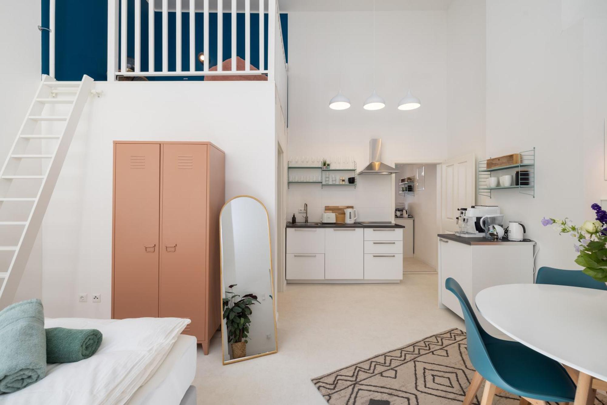 Great 2-room Loft With 2 Bathrooms And 2 Kitchen Appartamento Berlino