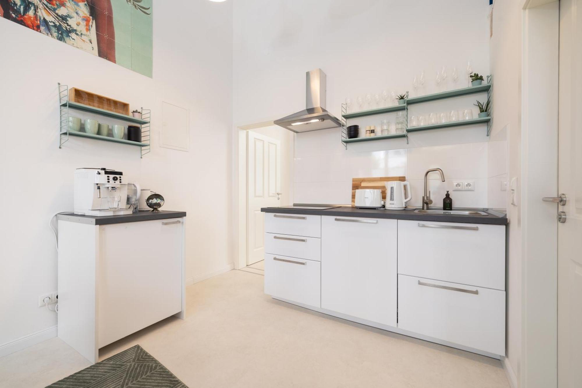 Appartamento Great 2-room Loft With 2 Bathrooms And 2 Kitchen Berlino